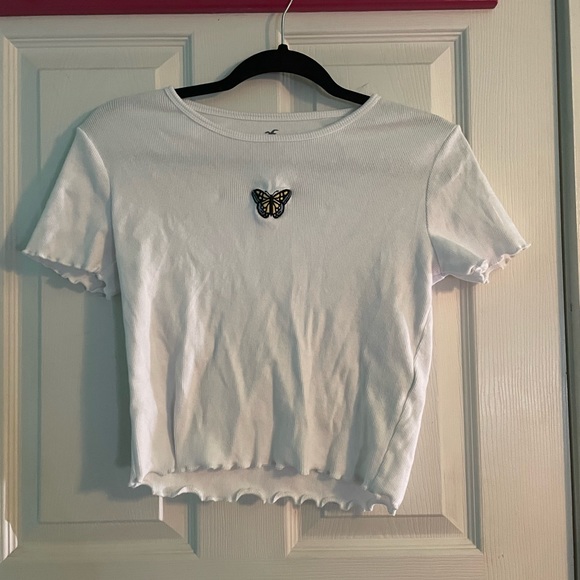 Womens (M) Hollister baby tee with ruffle trim and butterfly detail - Picture 1 of 2